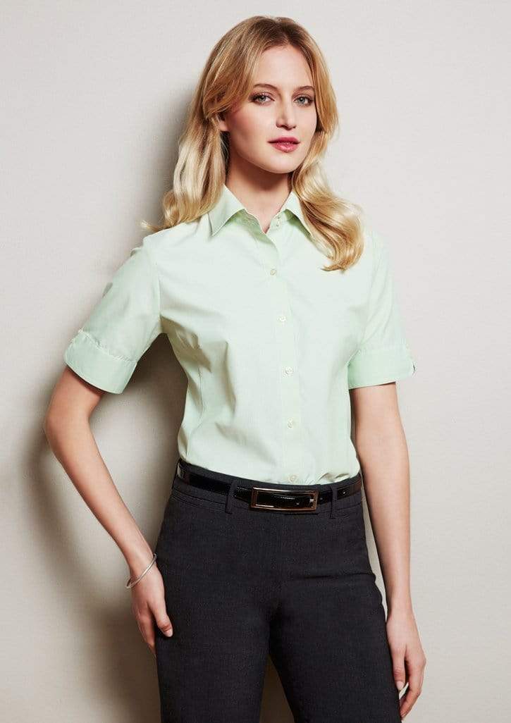 Corporate Wear Collection Brings Professional Look with a Bit of Style