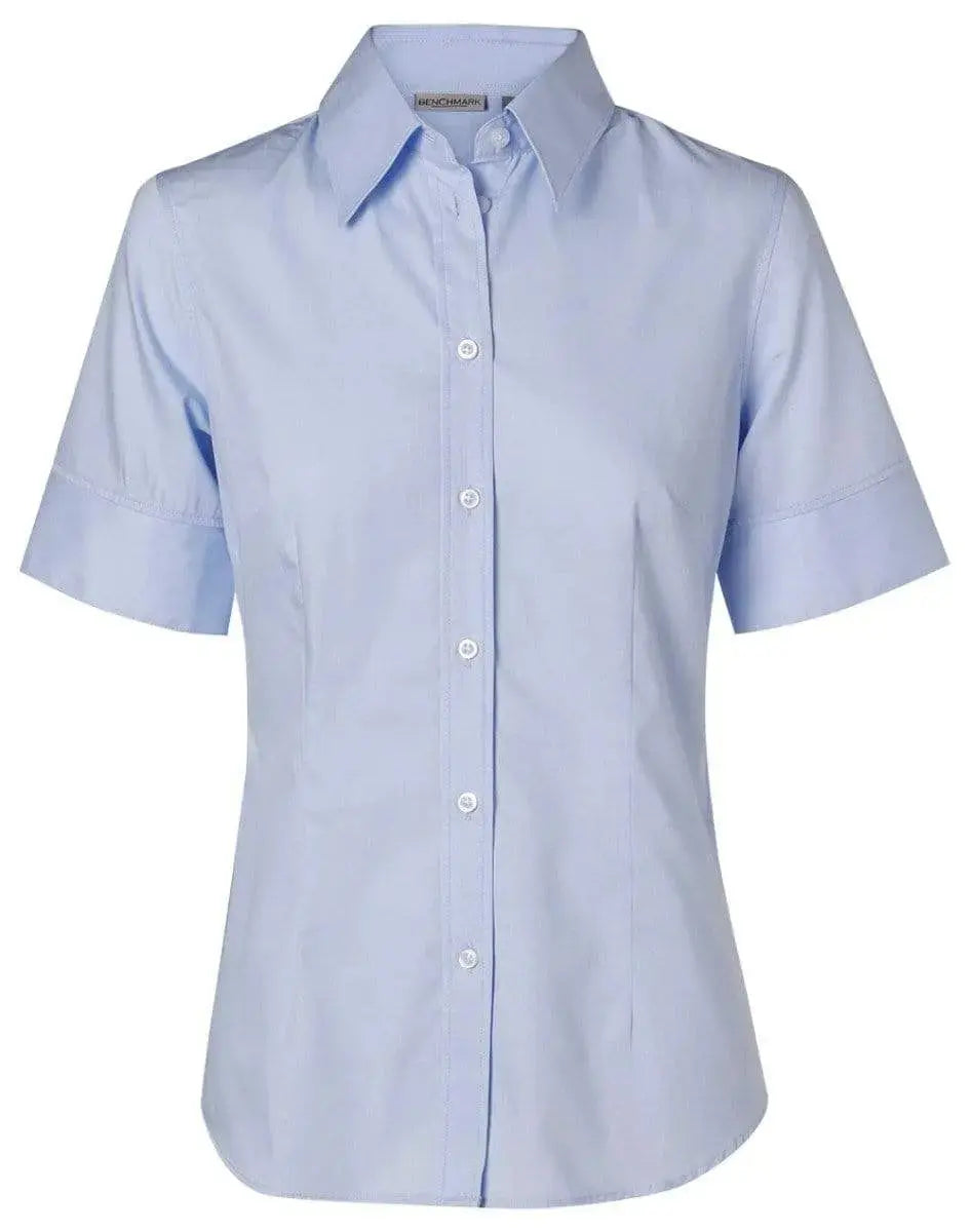 BENCHMARK Women's Fine Twill Short Sleeve Shirt  M8030S Metro Workwear.
